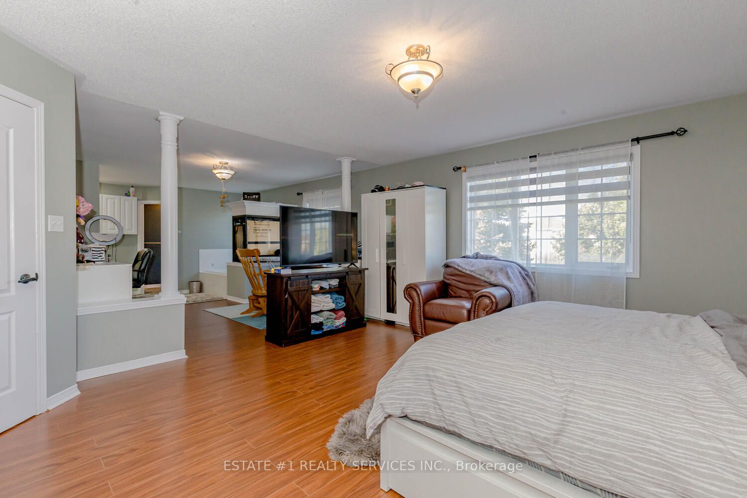 18 Tideland Dr