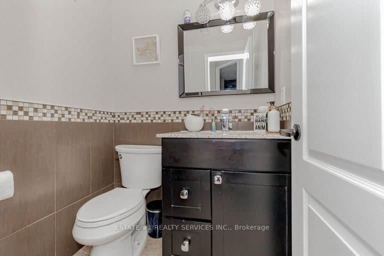 18 Tideland Dr
