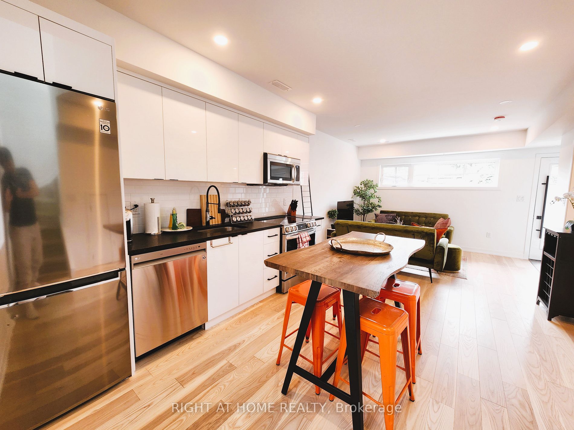 95 Hallam St, #Laneway