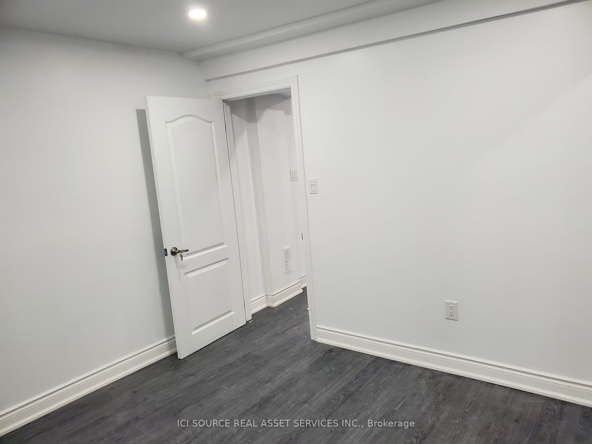 13 Dulverton Dr, #Bsmt