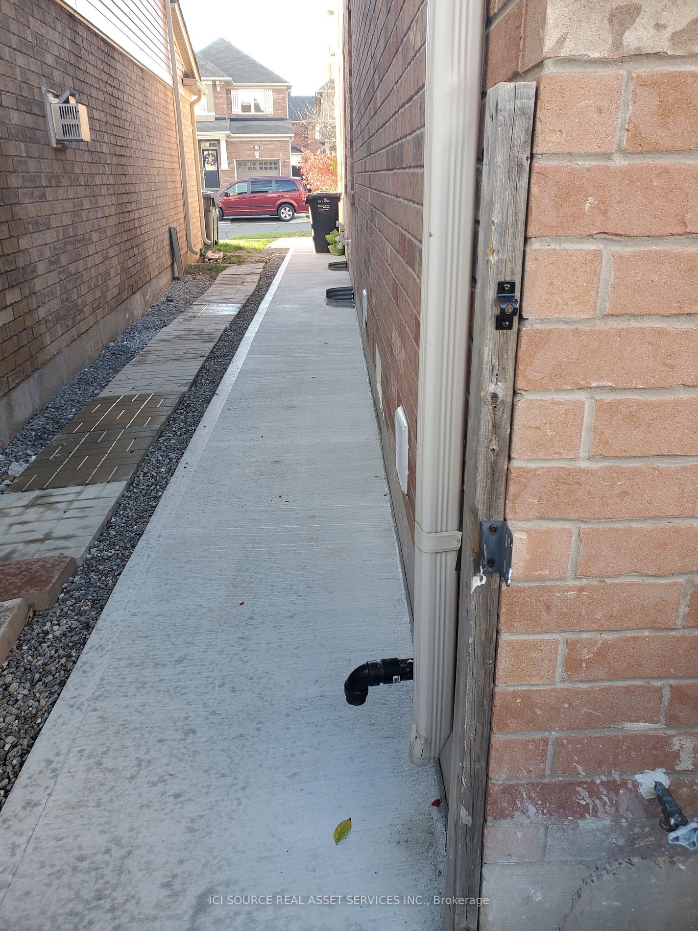 13 Dulverton Dr, #Bsmt