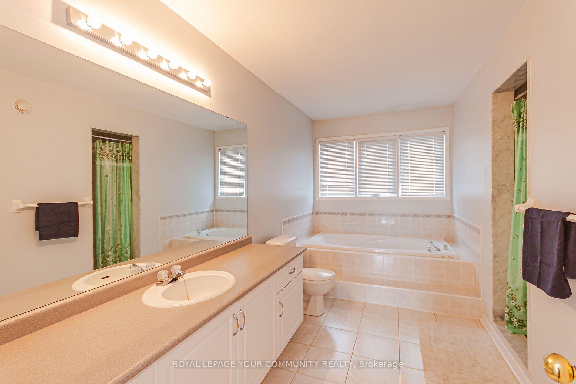 51 Seclusion Crescent