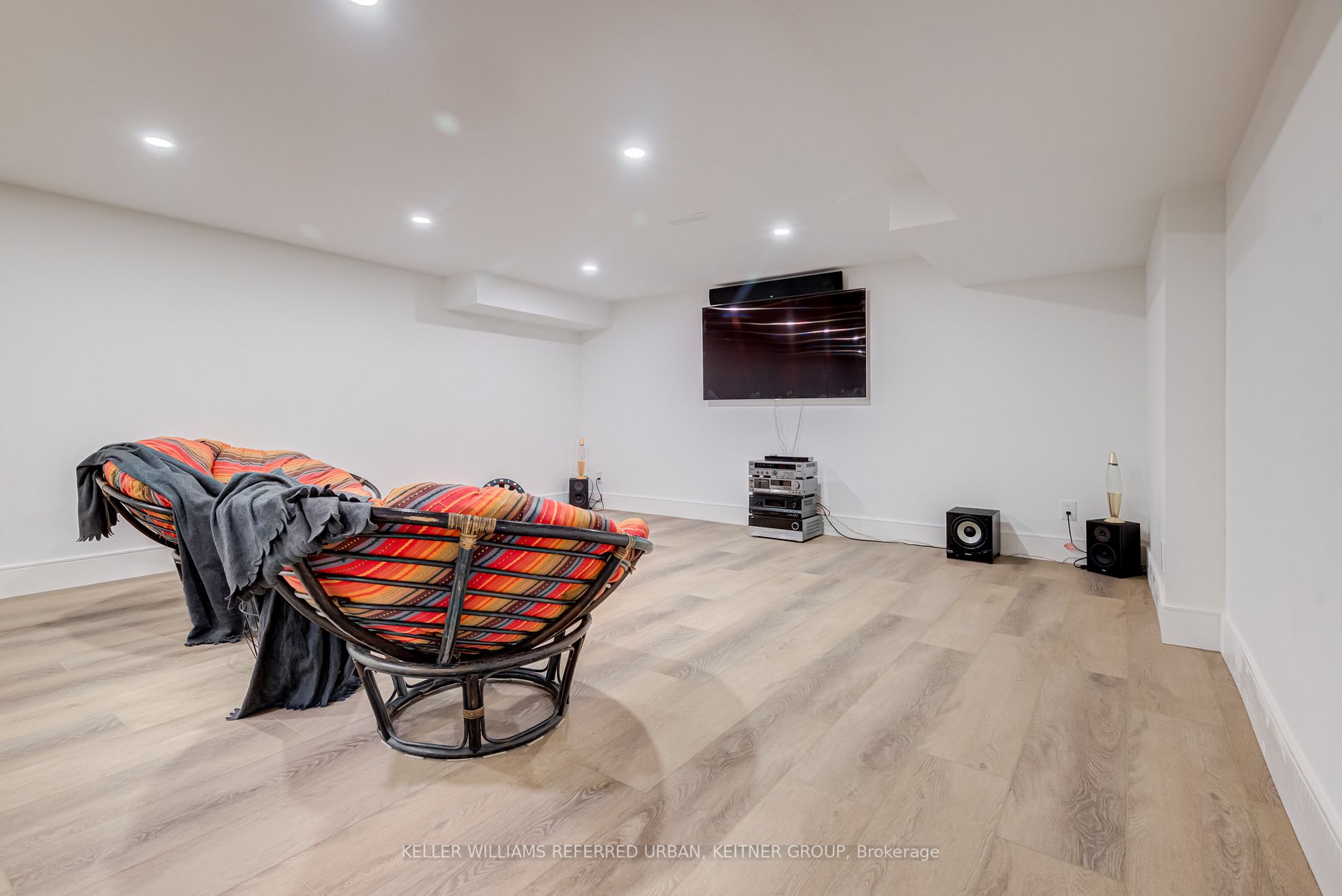 1435 Applewood Rd