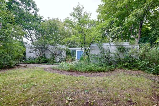 2411 Hammond Rd