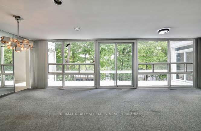 2411 Hammond Rd