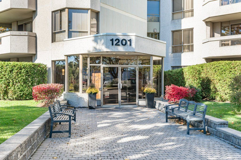 1201 North Shore Blvd E, #404
