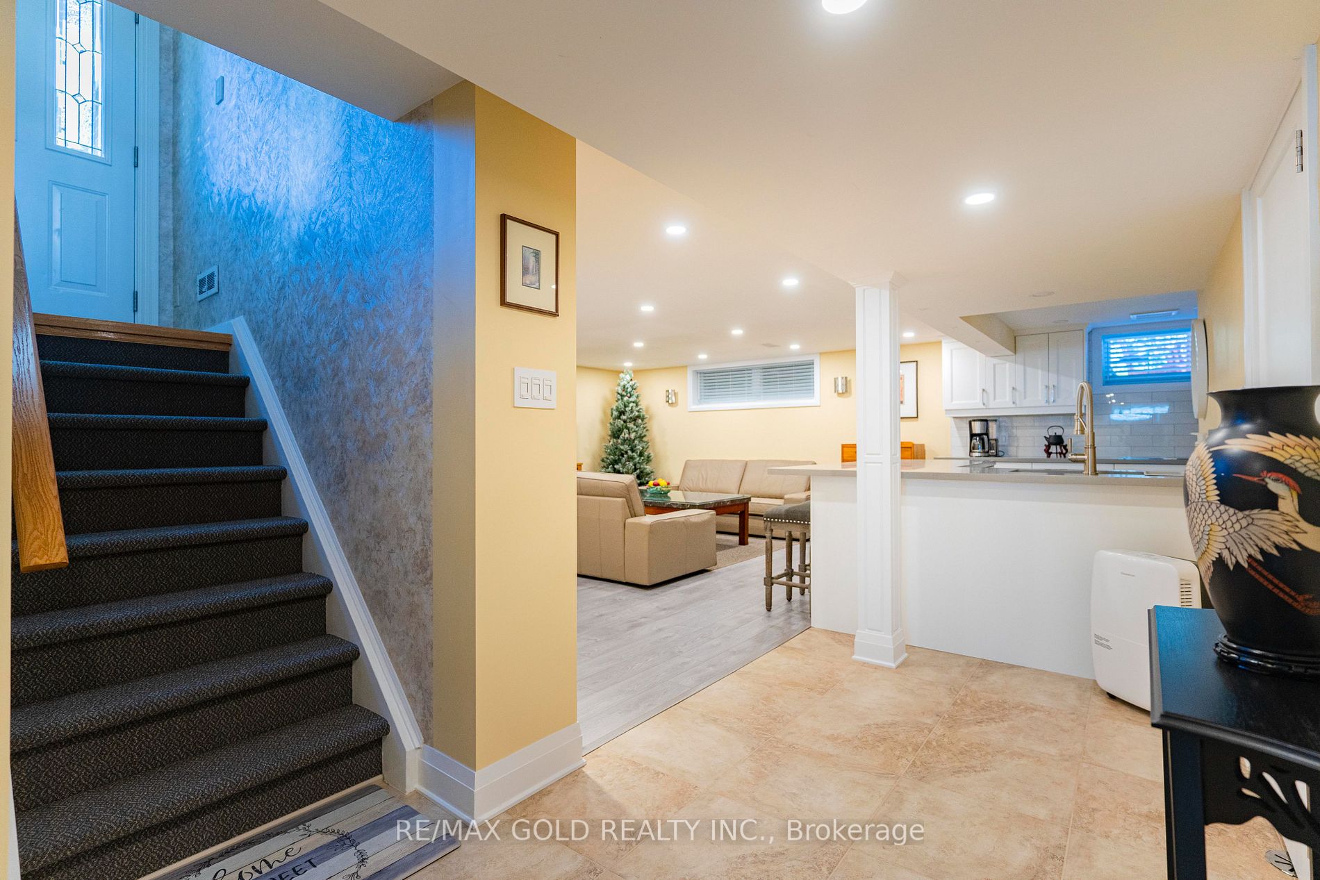 51 Addington Cres