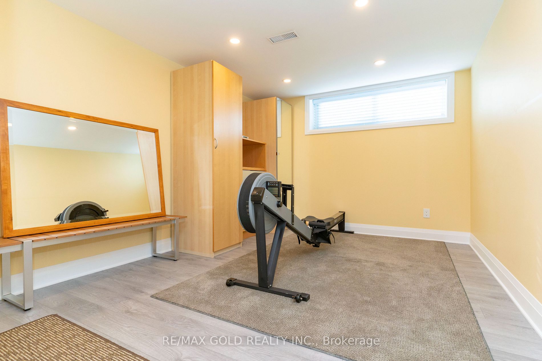 51 Addington Cres