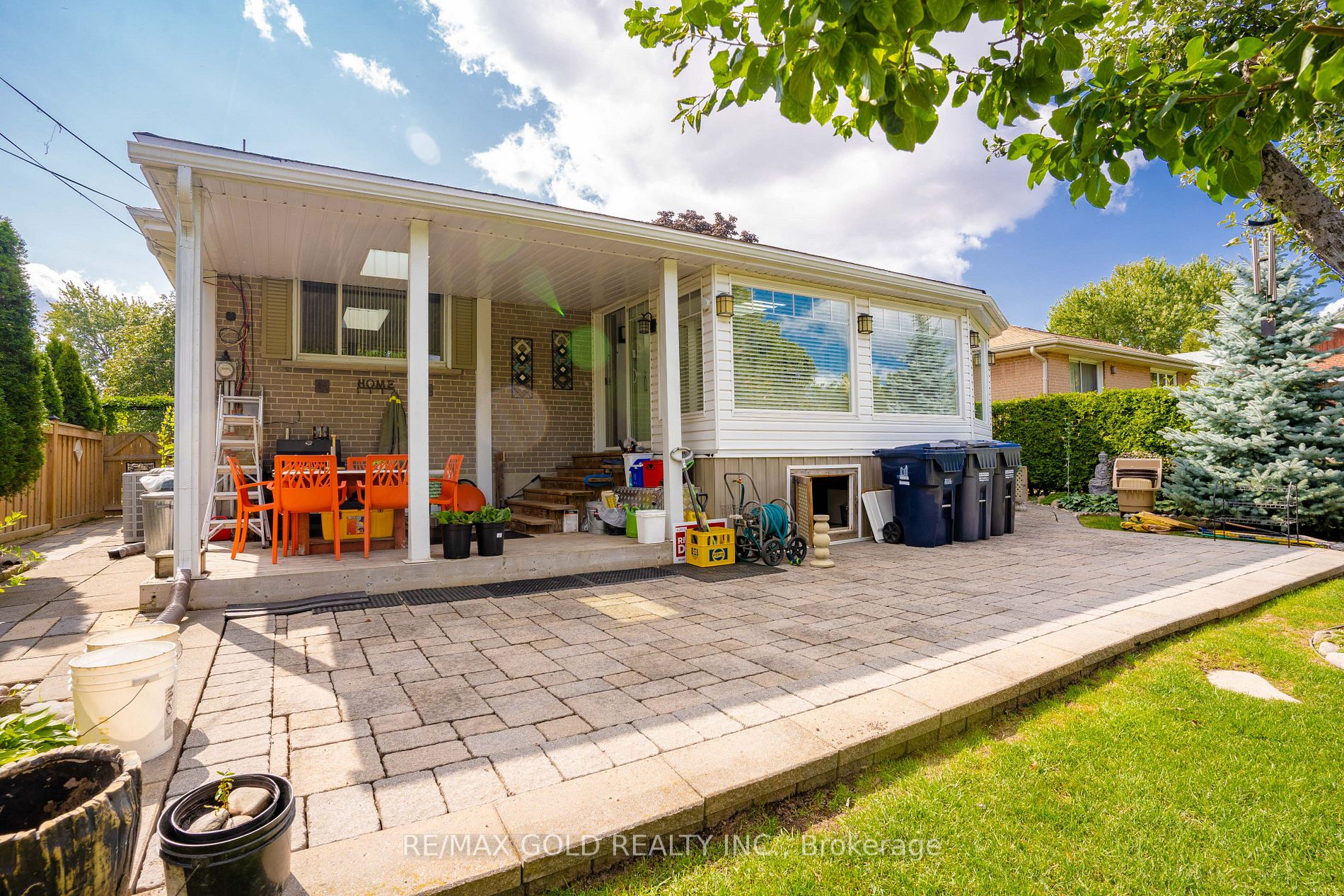 51 Addington Cres