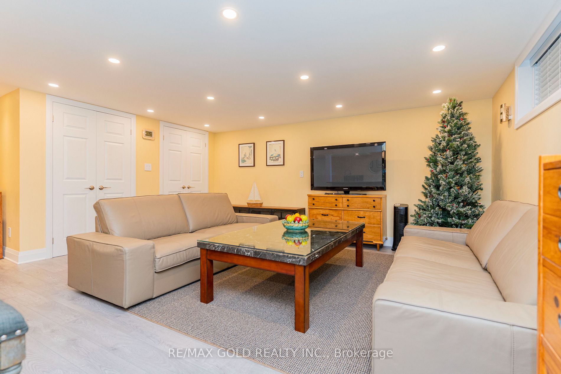51 Addington Cres