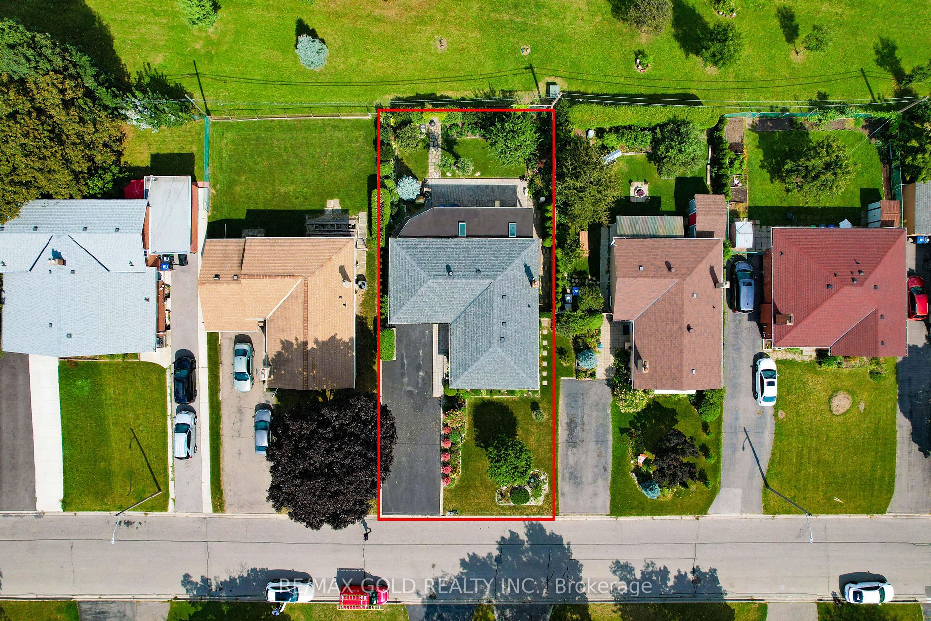 51 Addington Cres