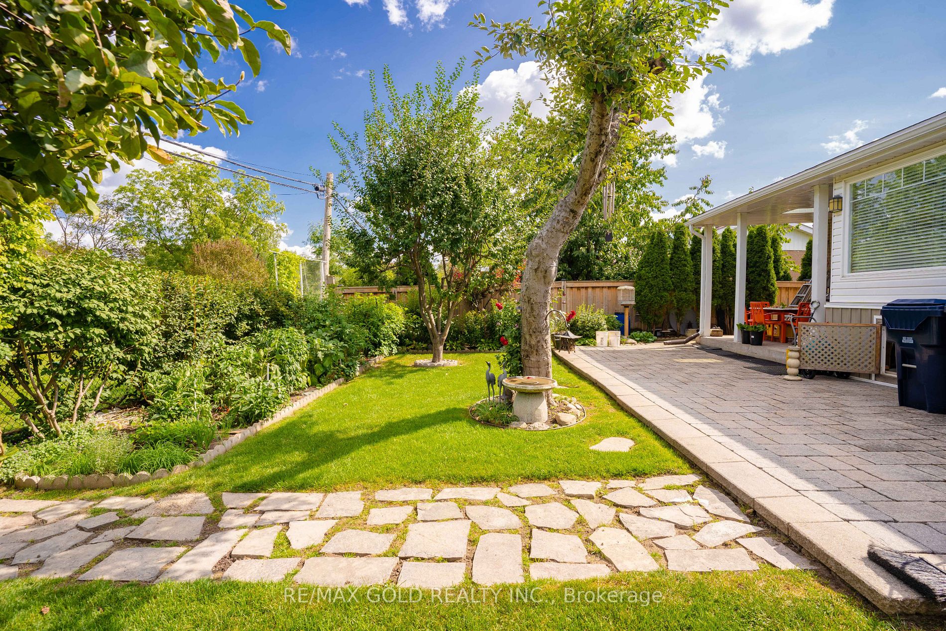 51 Addington Cres