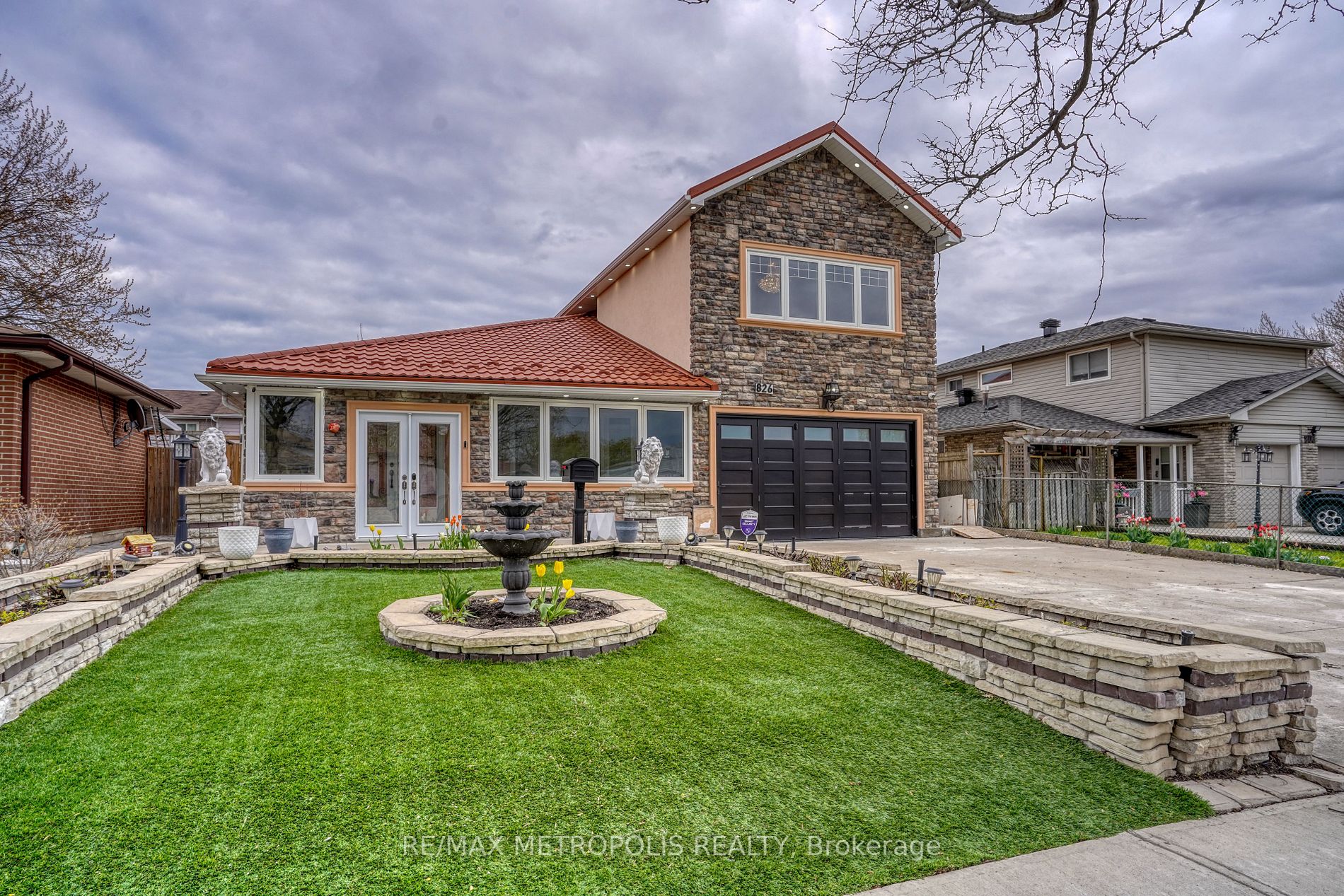 826 Forestwood Dr