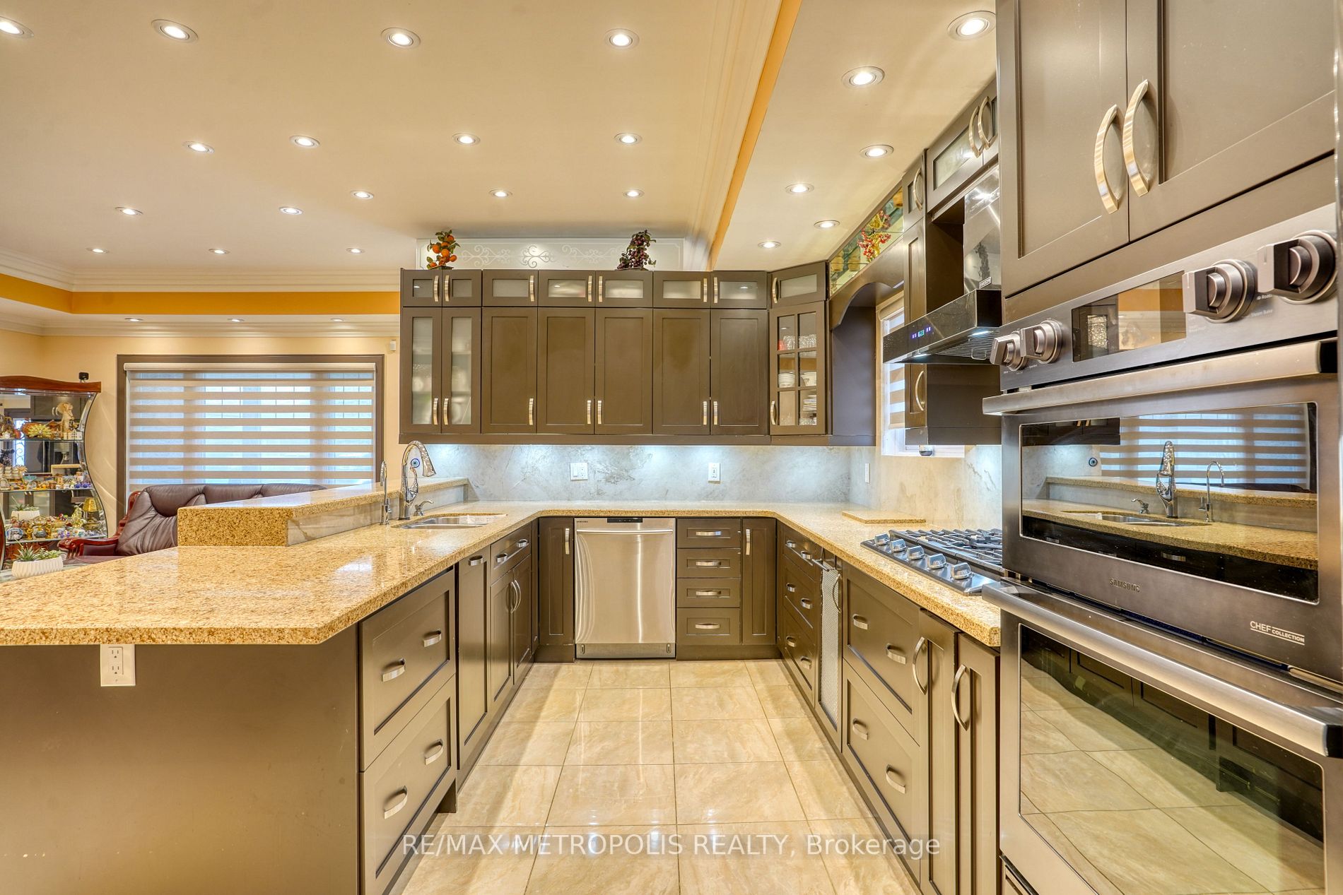 826 Forestwood Dr