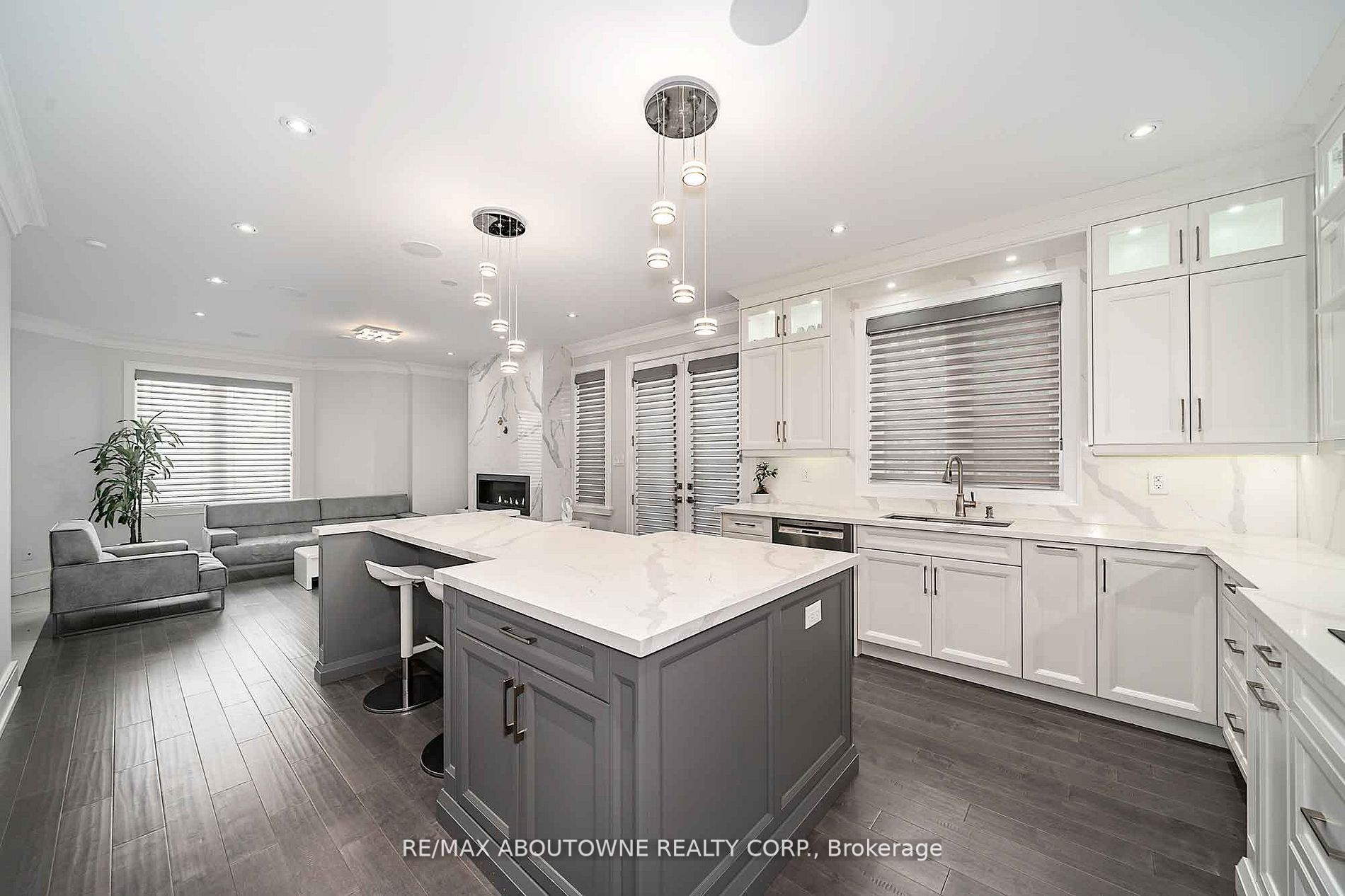408 Seabourne Dr