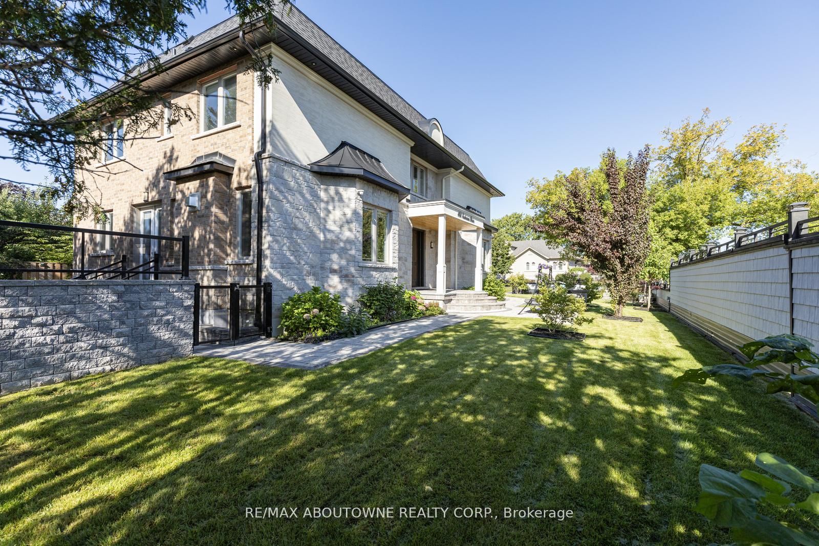 408 Seabourne Dr