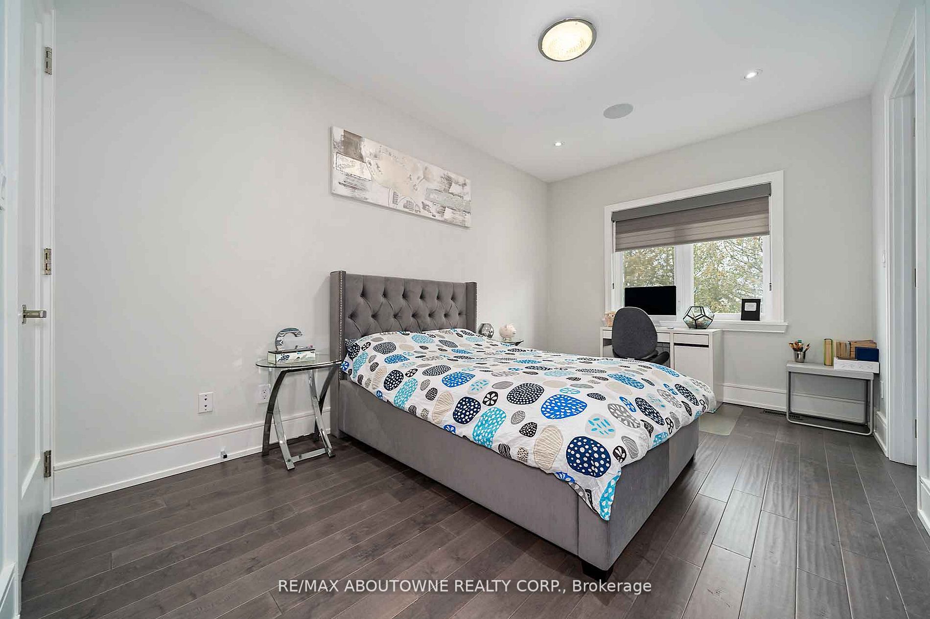 408 Seabourne Dr