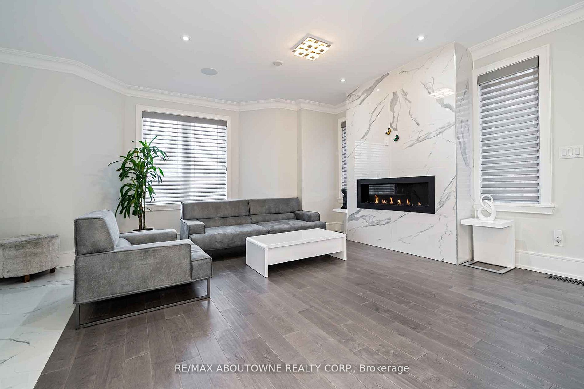 408 Seabourne Dr