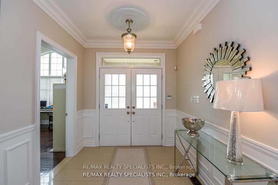 2344 Hall Manor Dr