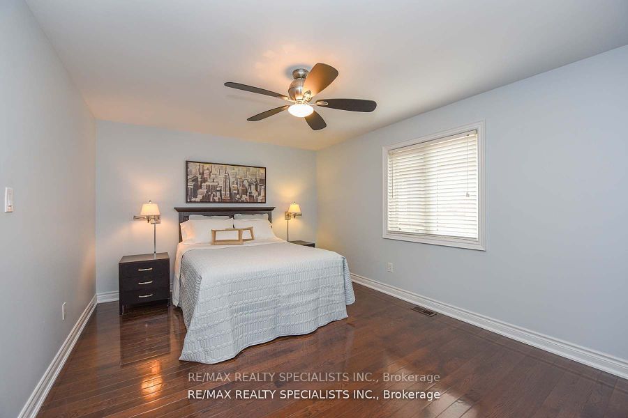 2344 Hall Manor Dr