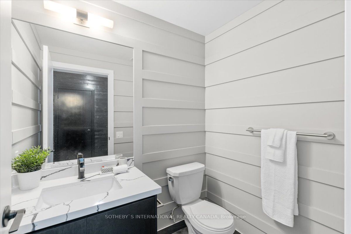 251 Manitoba St, #101