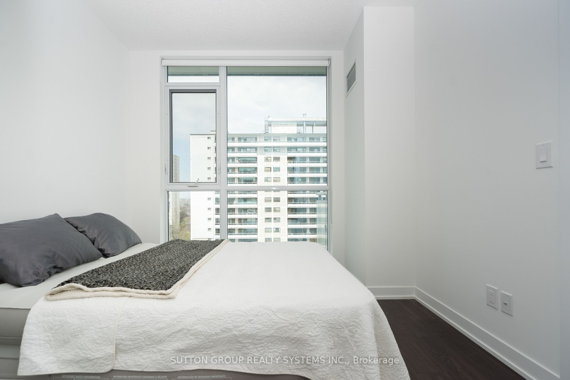 1830 Bloor Street W #1017