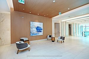 4208 Dundas Street W, #323