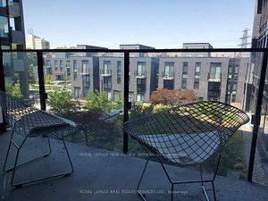 4208 Dundas Street W, #323