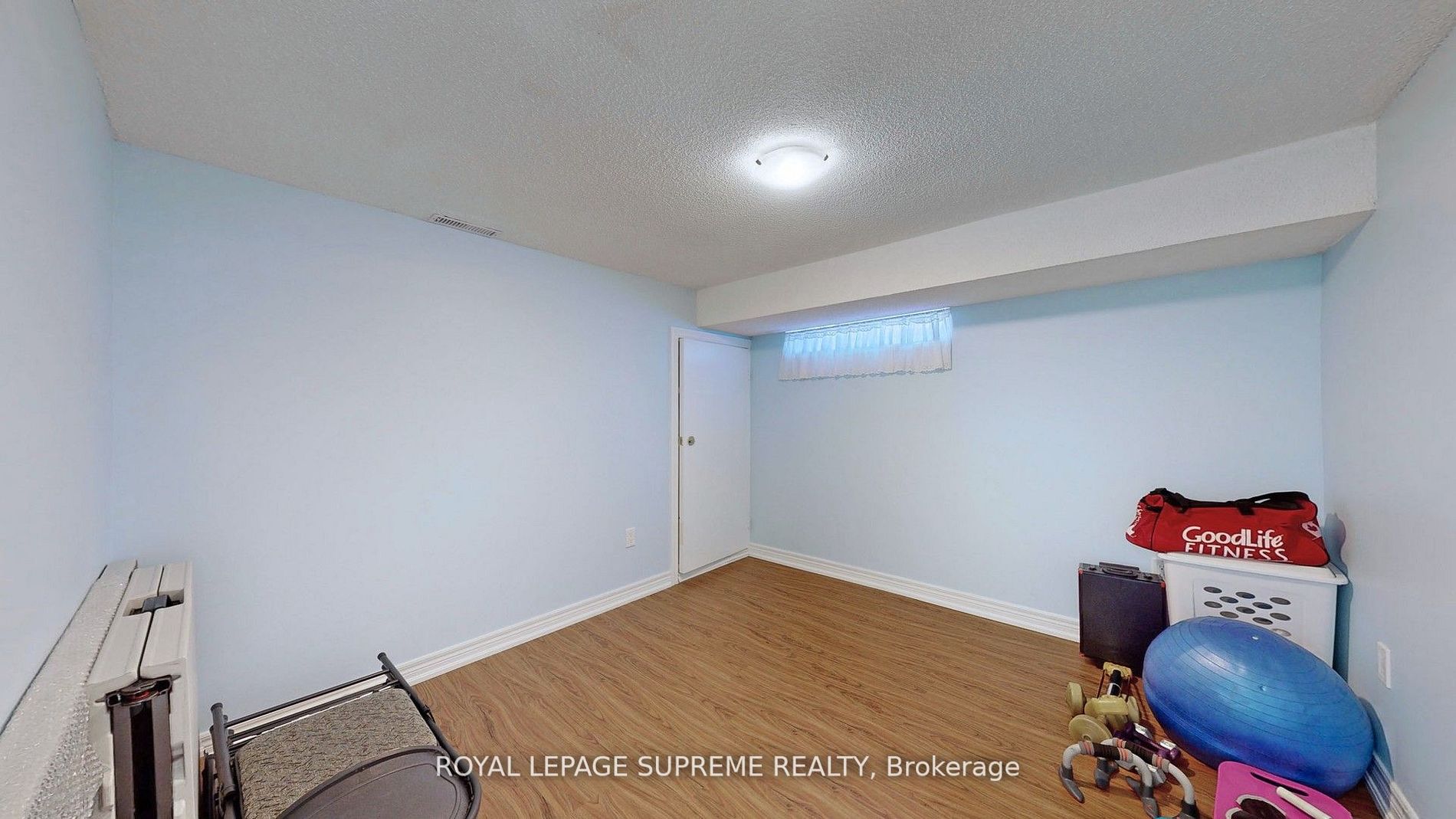 4 Burnfield Ave