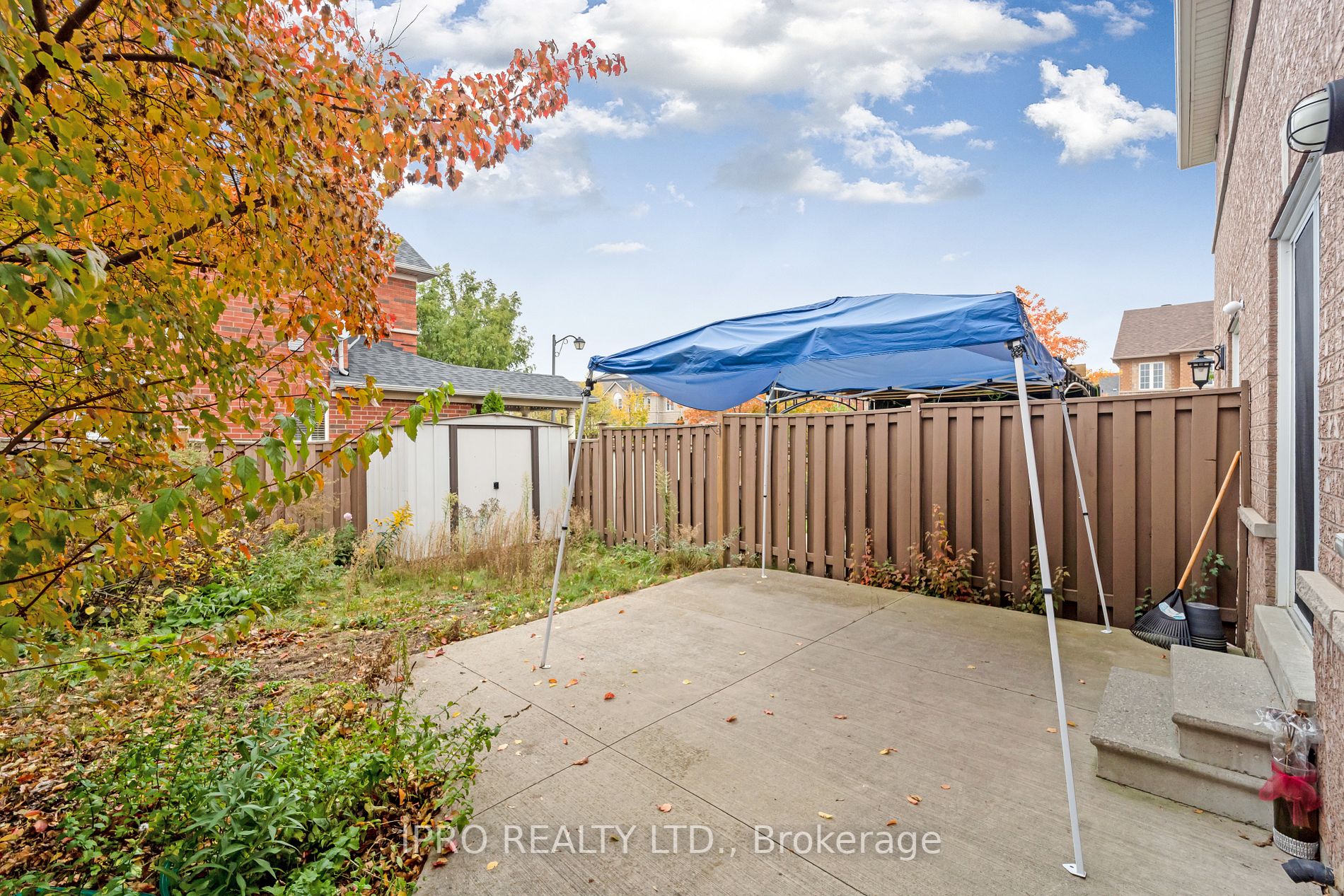 573 Willmott Crescent