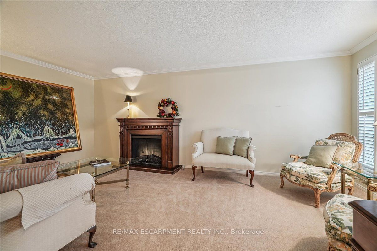 455 Linden Lane