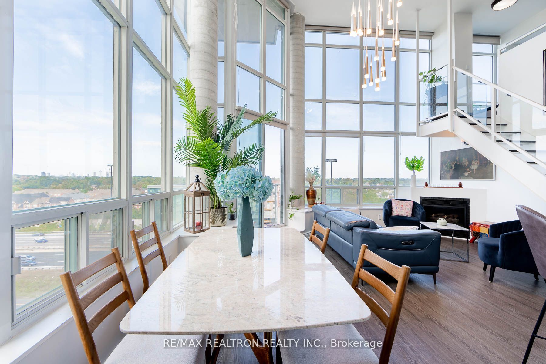 250 Manitoba Street, #616