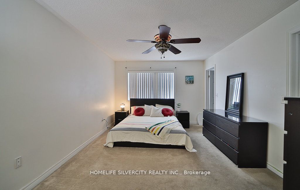 55 Samantha Cres
