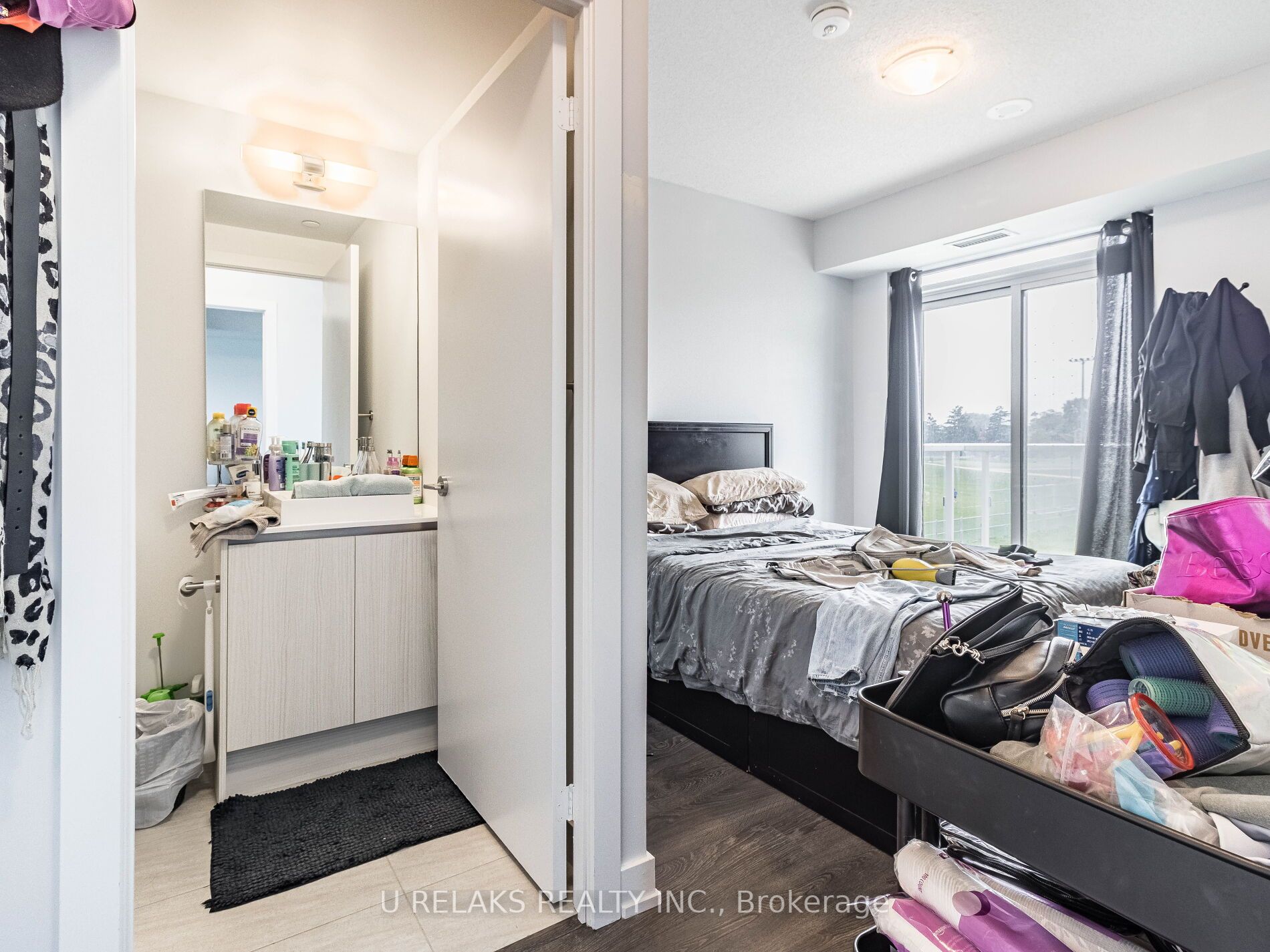 251 Manitoba St, #330
