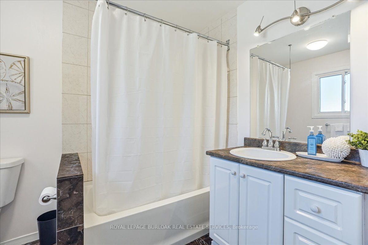 2131 Alconbury Cres