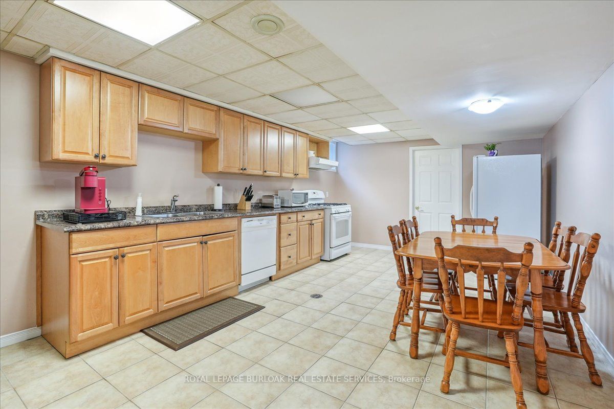 2131 Alconbury Cres