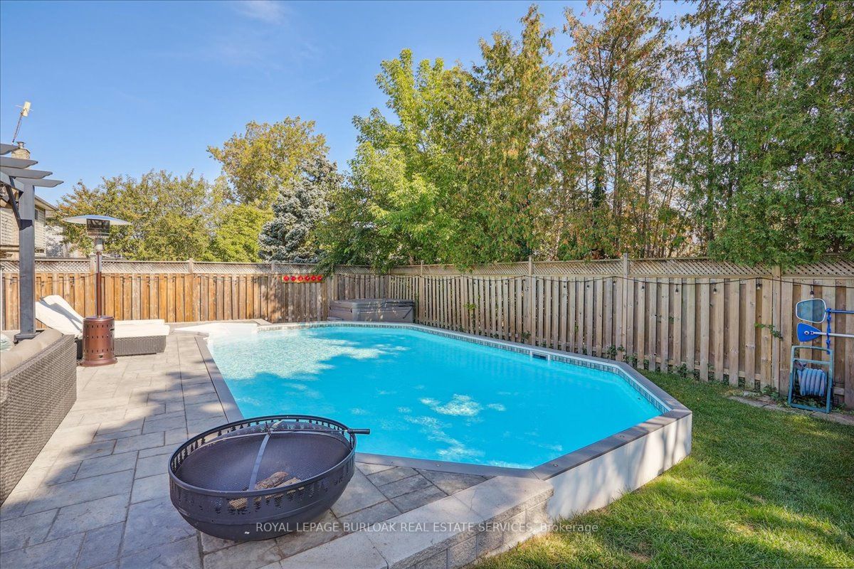 2131 Alconbury Cres