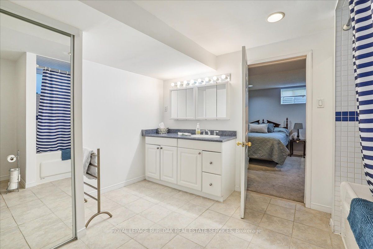 2131 Alconbury Cres