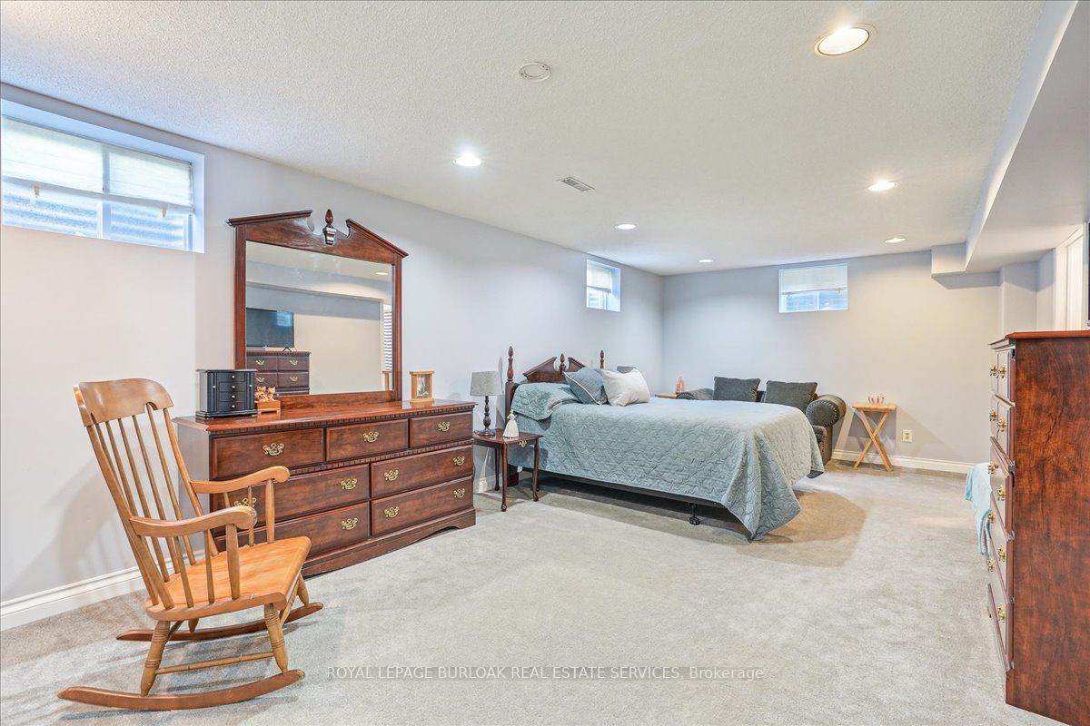 2131 Alconbury Cres