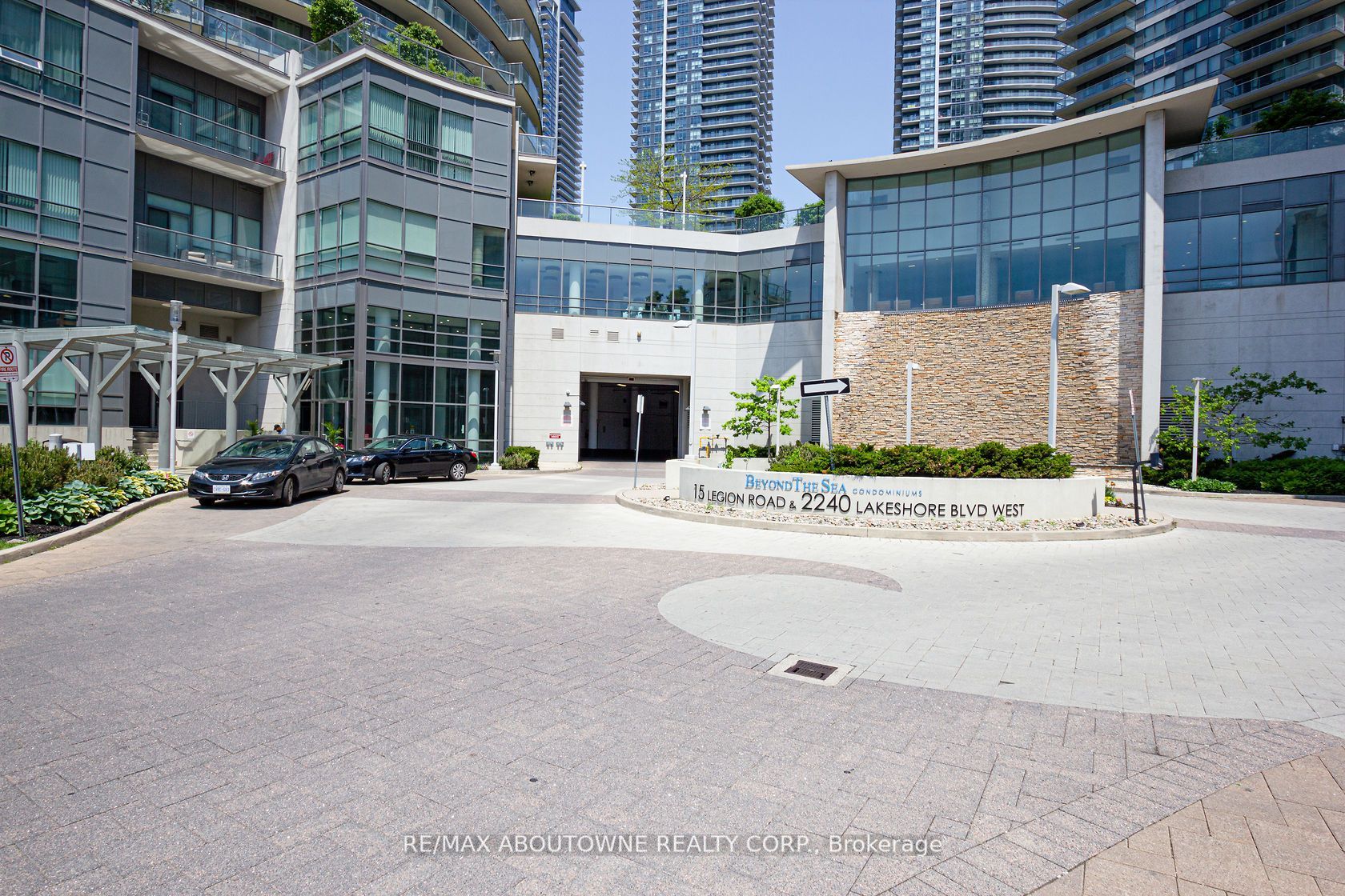 15 Legion Rd, #601