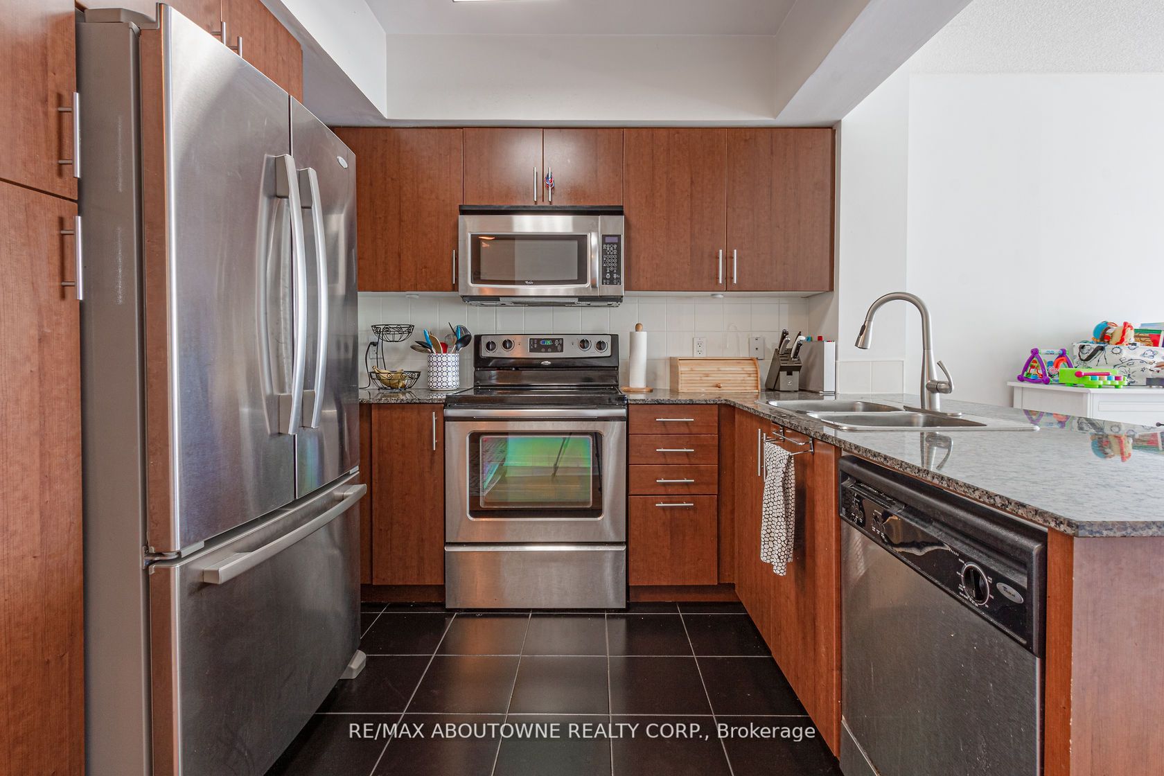 15 Legion Rd, #601