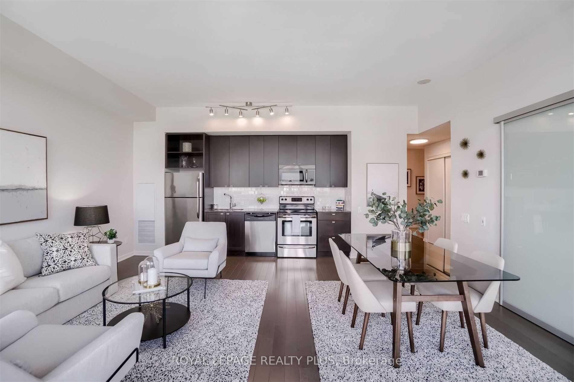 105 The Queensway Ave, #3415