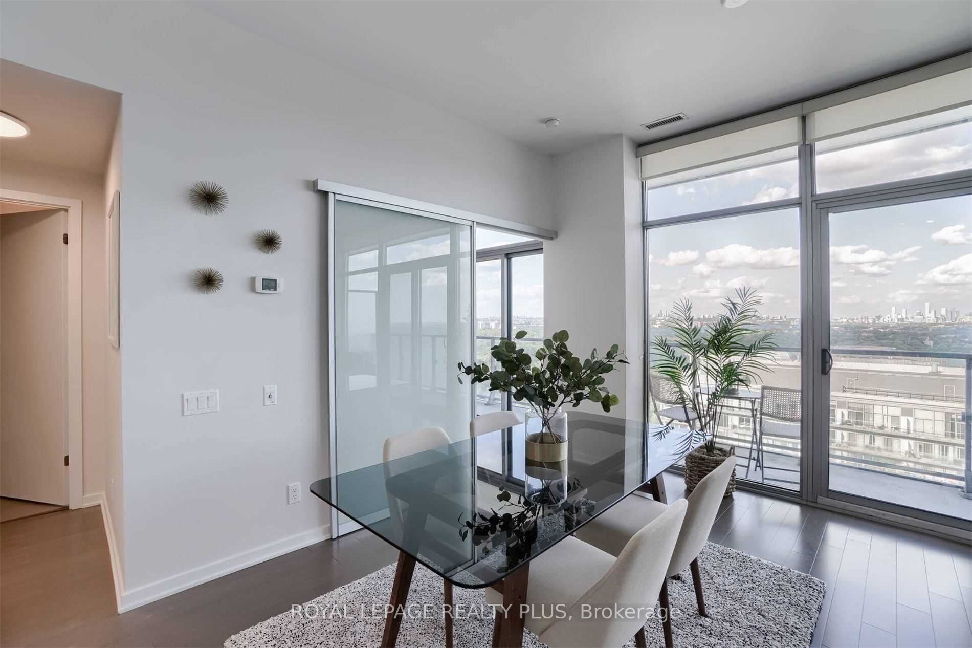 105 The Queensway Ave, #3415
