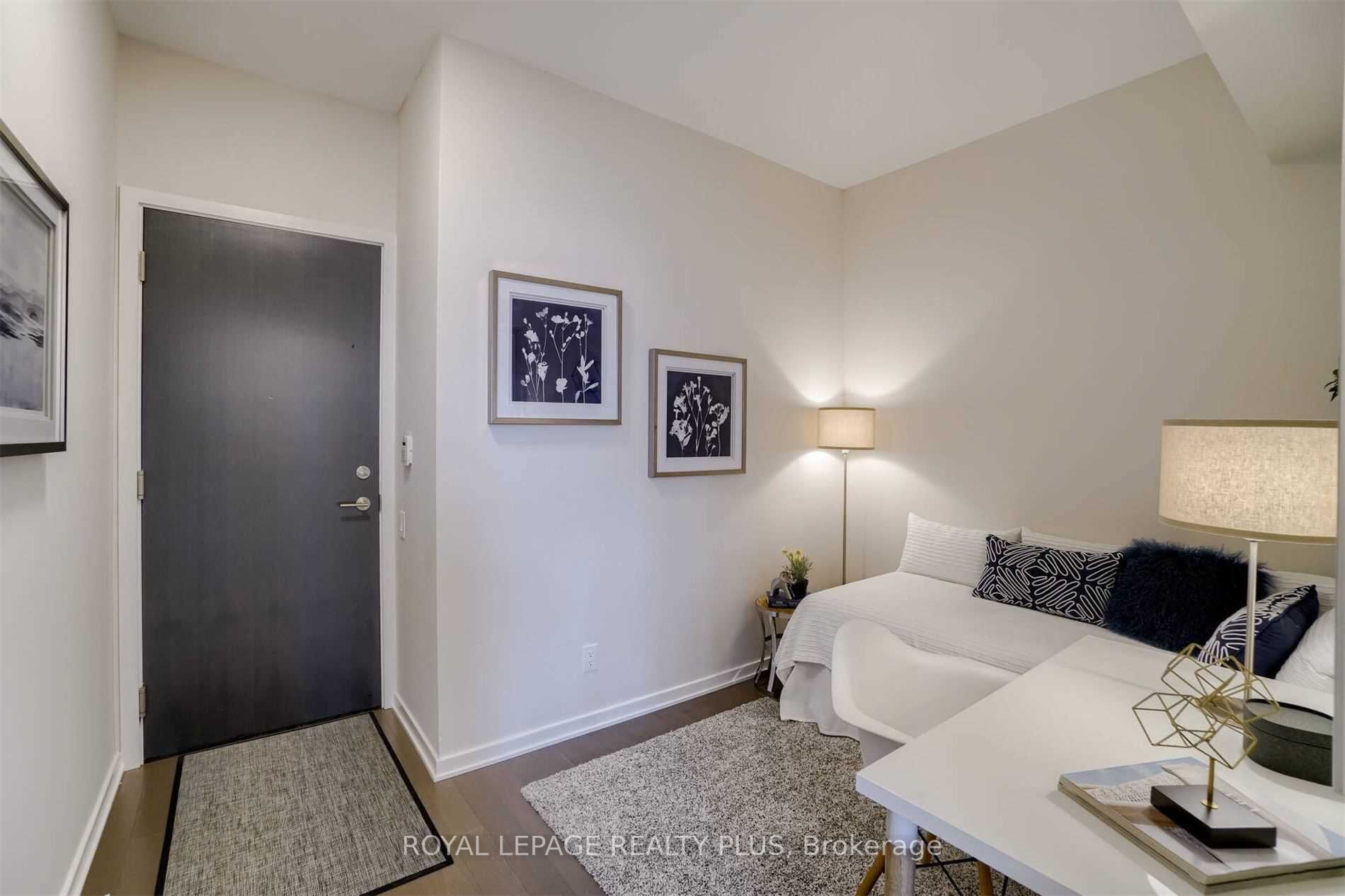 105 The Queensway Ave, #3415