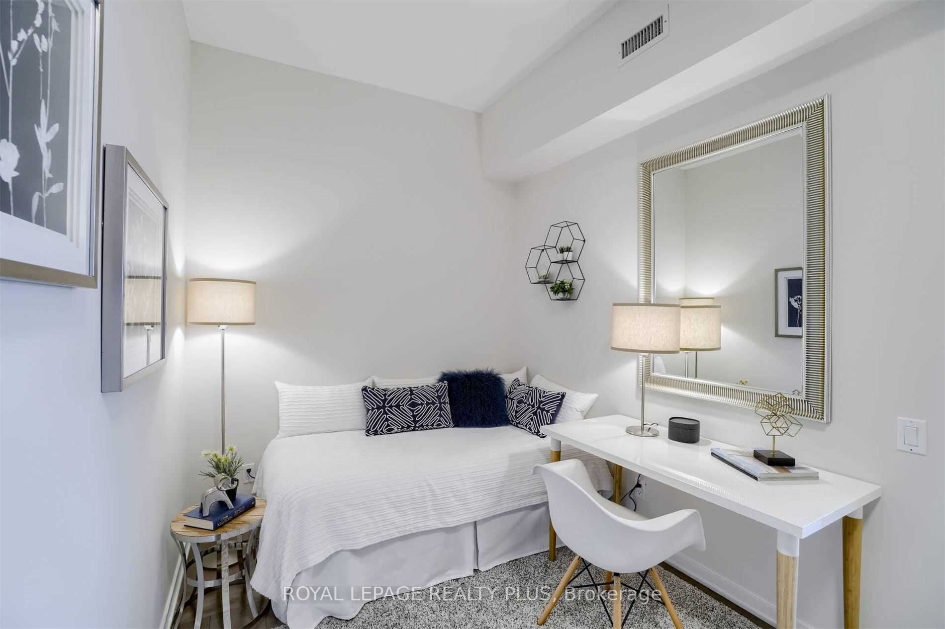 105 The Queensway Ave, #3415