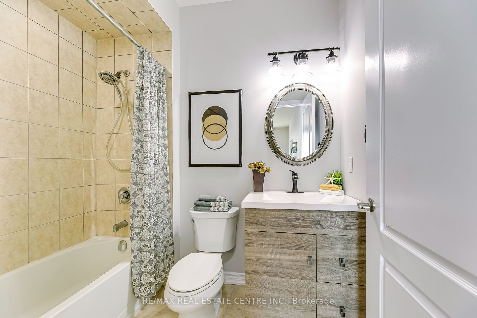 1360 Costigan Rd, #204