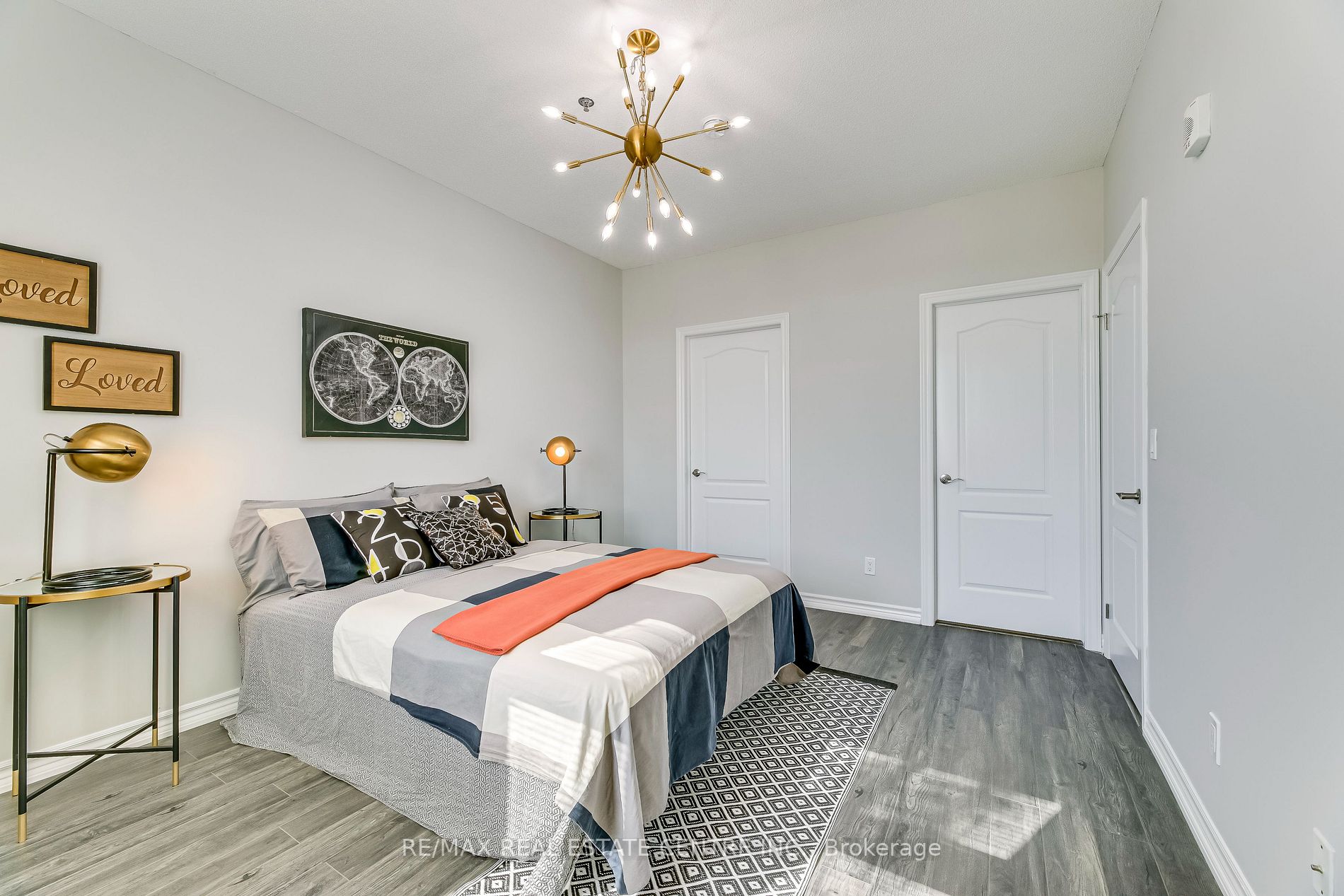 1360 Costigan Rd, #204