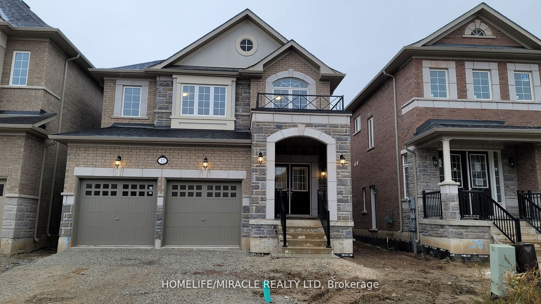 12 Rosewell Cres