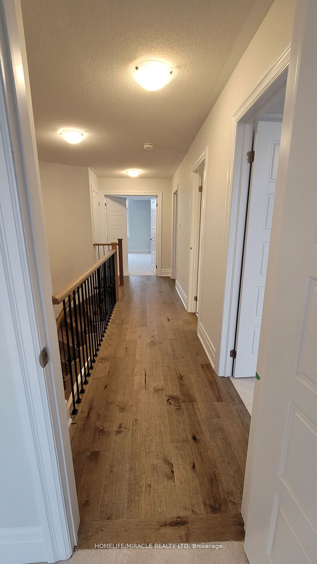 12 Rosewell Cres