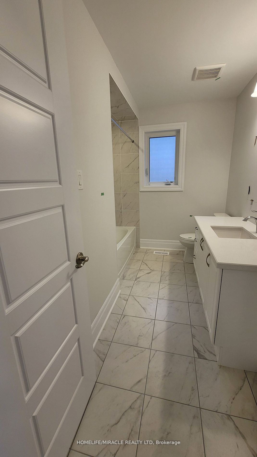 12 Rosewell Cres